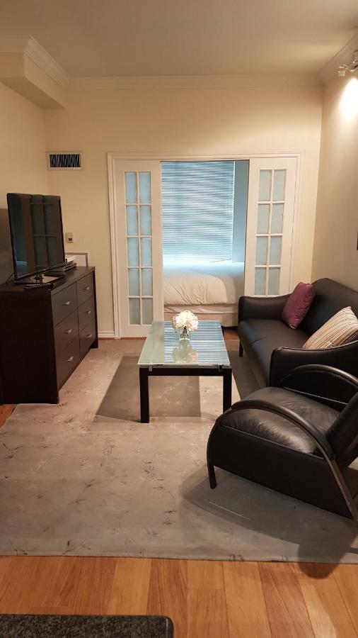 Toronto Luxury Accommodations - Qwest Luaran gambar