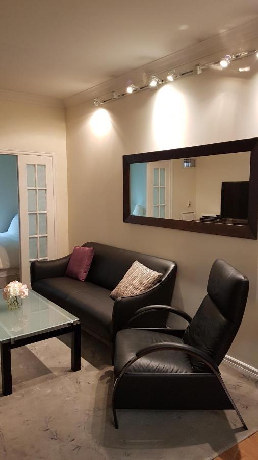 Toronto Luxury Accommodations - Qwest Luaran gambar