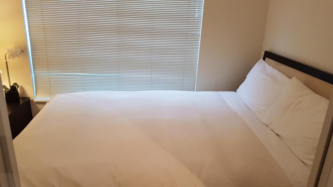 Toronto Luxury Accommodations - Qwest Luaran gambar