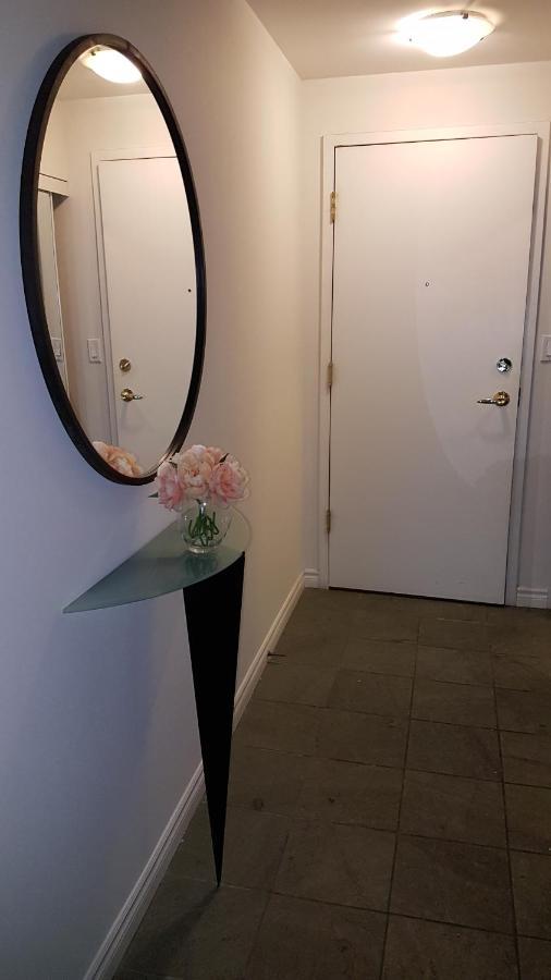 Toronto Luxury Accommodations - Qwest Luaran gambar