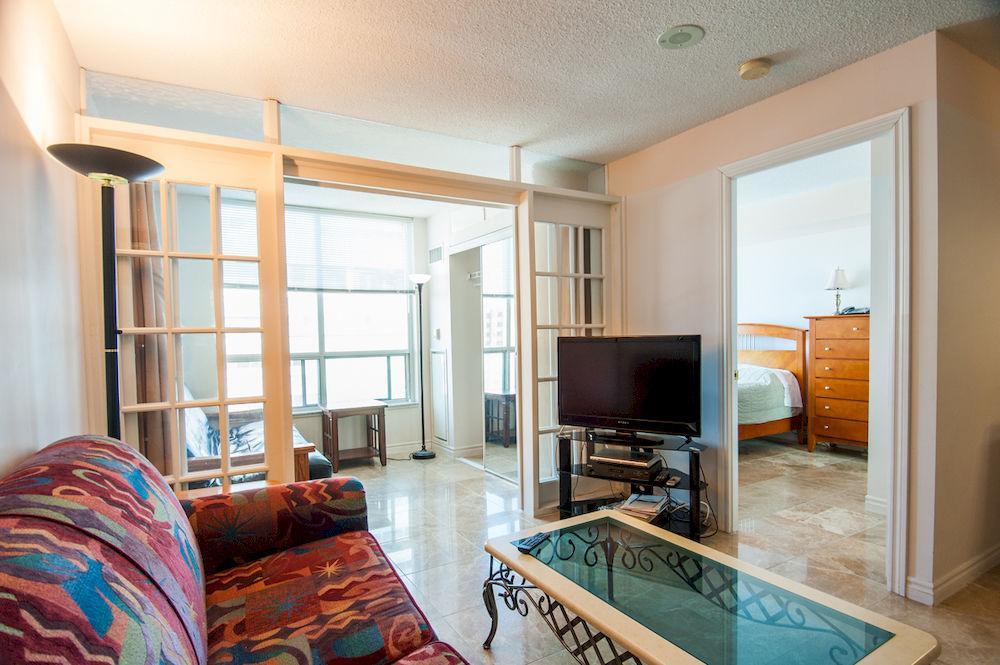 Toronto Luxury Accommodations - Qwest Luaran gambar