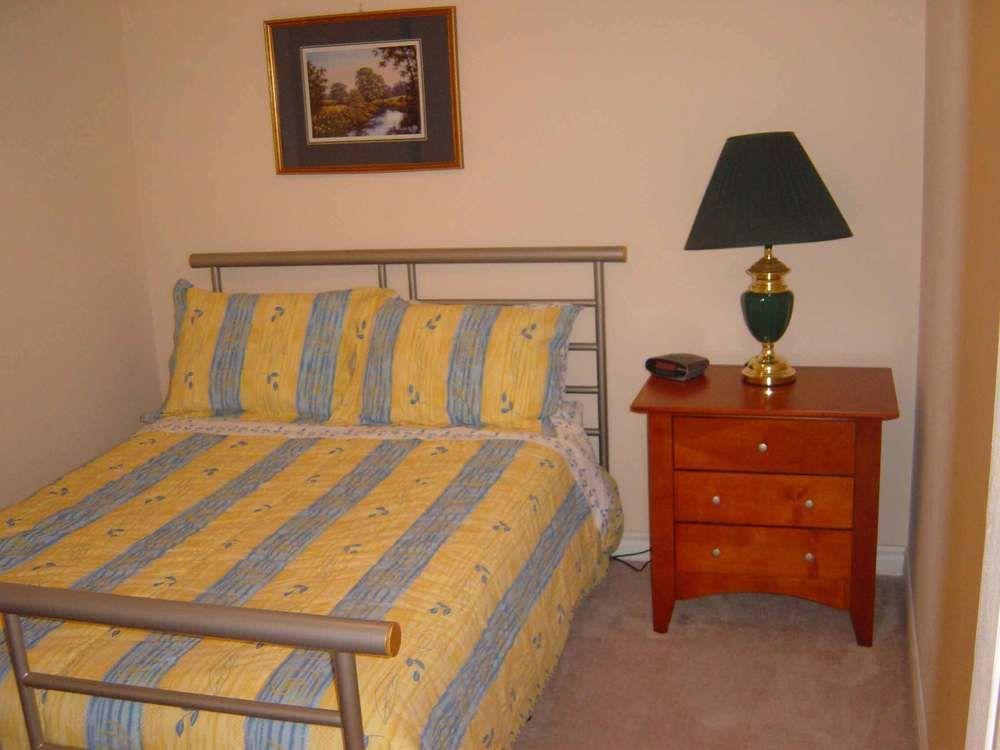 Toronto Luxury Accommodations - Qwest Luaran gambar