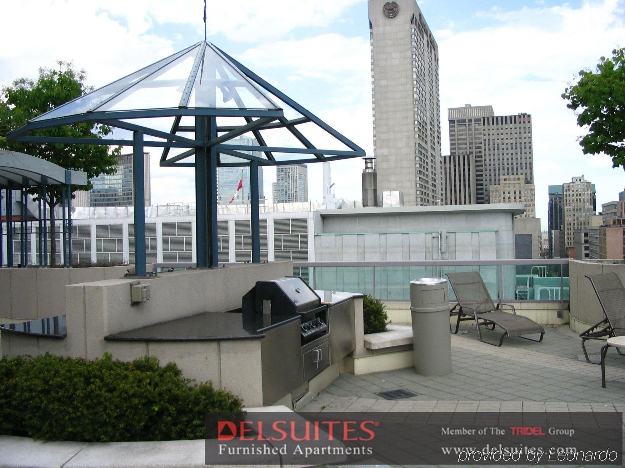 Toronto Luxury Accommodations - Qwest Luaran gambar