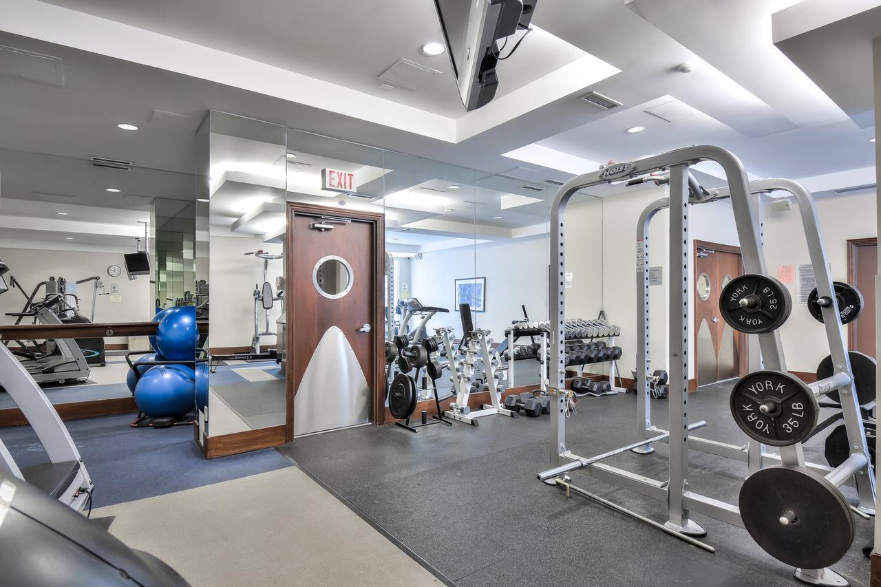 Toronto Luxury Accommodations - Qwest Luaran gambar